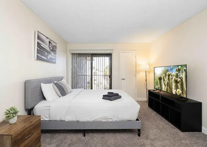 2br Cozy Near Dt With Pools & Gym * Mesa