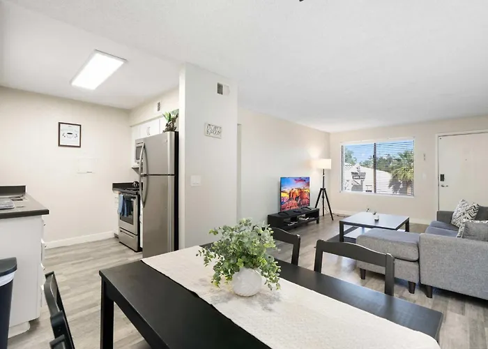 2br Cozy Near Dt With Pools & Gym Mesa